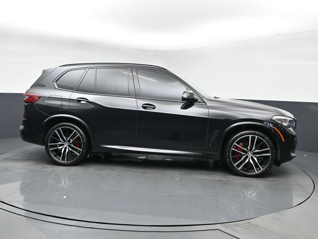 Used 2023 BMW X5 xDrive40i AWD/4WD image 3