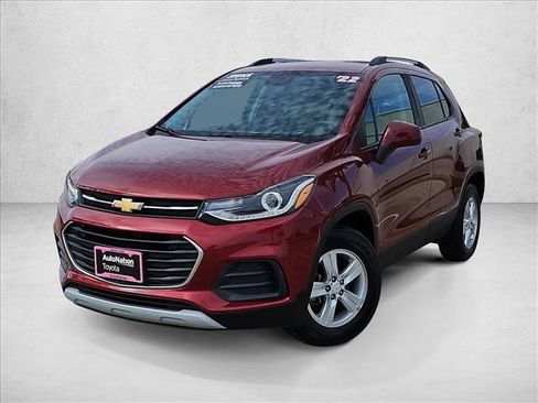 Used 2022 Chevrolet Trax LT w/ Driver Confidence Package image 1