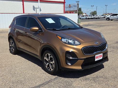 Used 2021 Kia Sportage LX image 5