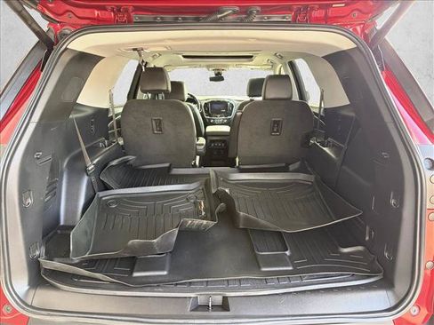 Used 2020 Chevrolet Traverse RS AWD/4WD image 16