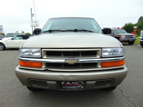 Used 2002 Chevrolet Blazer LS w/ Preferred Equipment Group image 3