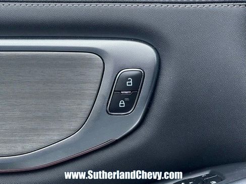 Used 2025 Ford Expedition Max Platinum AWD/4WD image 16