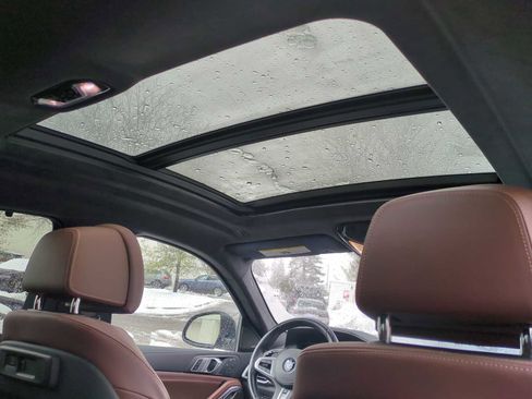 Used 2021 BMW X6 xDrive40i w/ M Sport Package image 22