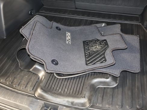 Used 2025 Toyota RAV4 XLE image 52