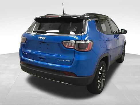 Used 2023 Jeep Compass Limited w/ Sun and Sound Group AWD/4WD image 16