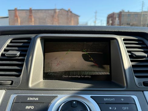 Used 2011 Nissan Murano SV image 11