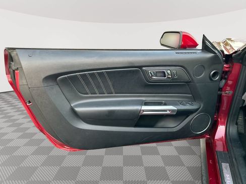 Used 2016 Ford Mustang Premium RWD image 20