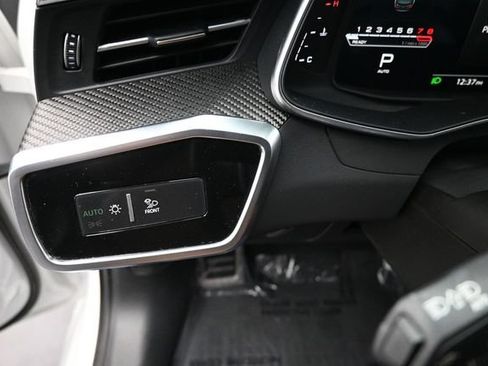 Used 2022 Audi RS 6 w/ Carbon Optic Package AWD/4WD image 17