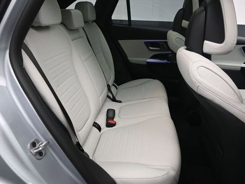 New 2026 Mercedes-Benz GLC 300 image 27