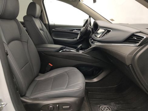 Used 2020 Buick Enclave Essence w/ Sport Touring Edition image 21