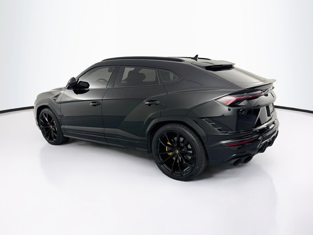 Used 2022 Lamborghini Urus AWD/4WD image 7