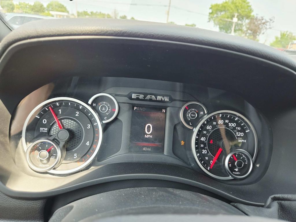 New 2026 RAM 2500 Big Horn AWD/4WD image 22