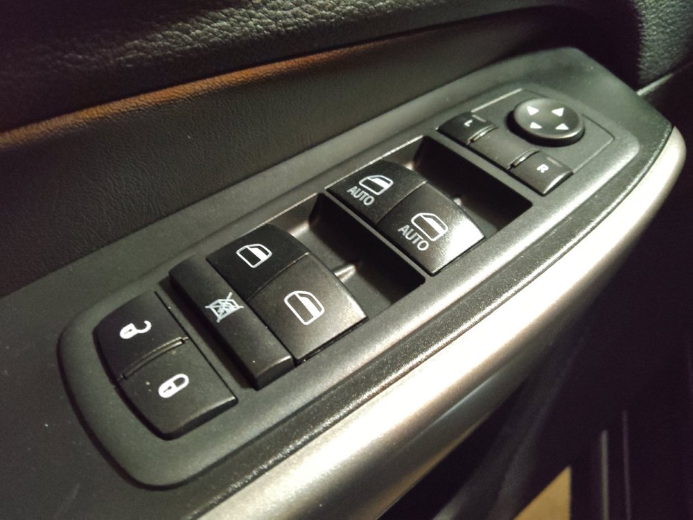 Used 2020 Jeep Cherokee Limited AWD/4WD image 27