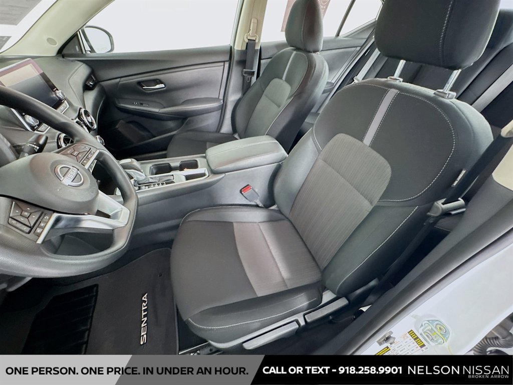 Certified 2025 Nissan Sentra SV FWD image 19