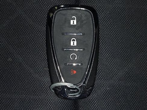 Used 2019 Chevrolet Trax LT w/ LT Convenience Package FWD image 32