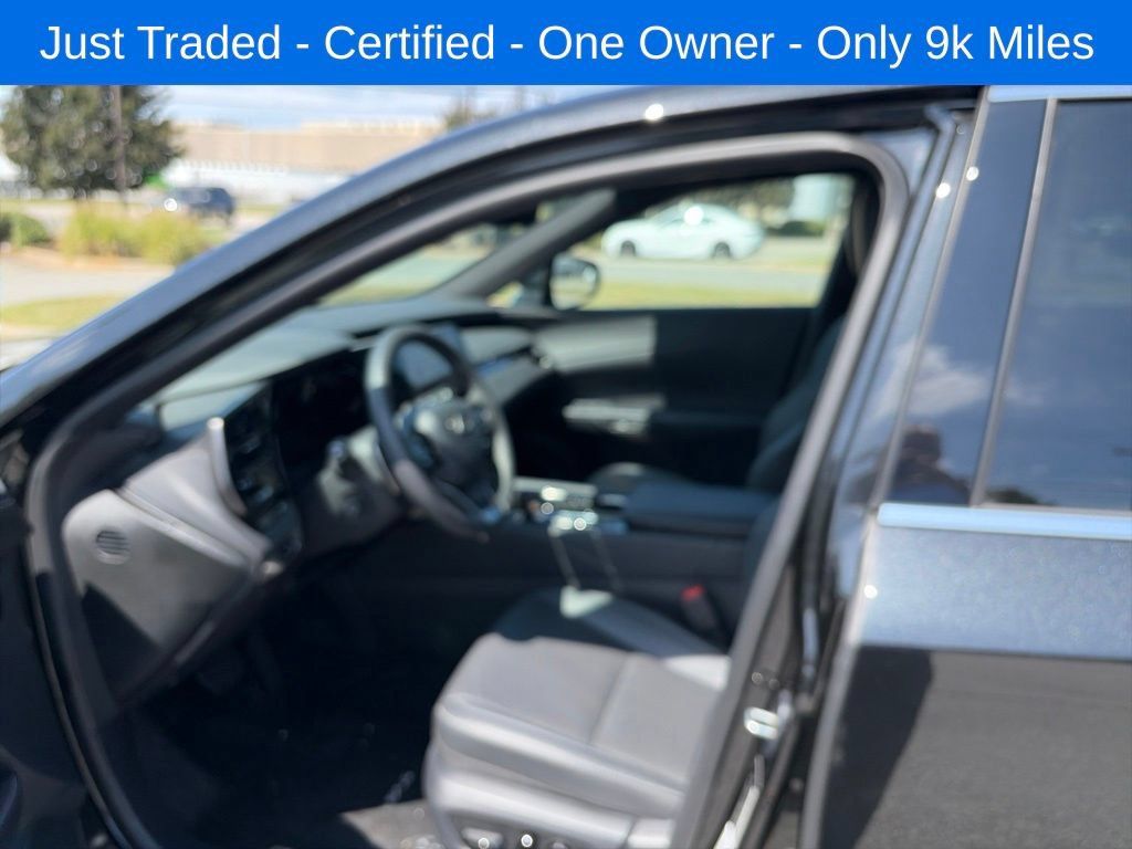 Used 2025 Lexus RX 350 FWD w/ Technology Package image 7
