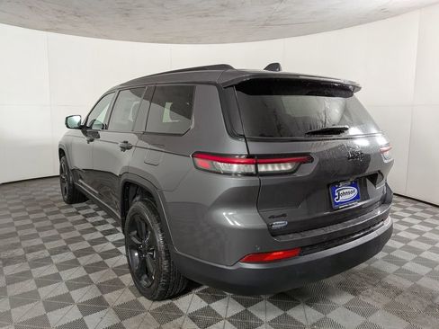 New 2025 Jeep Grand Cherokee L Altitude image 4