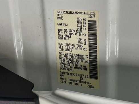 Used 2023 Nissan Rogue SL w/ SL Premium Package image 12