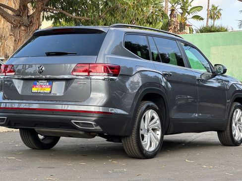 Used 2021 Volkswagen Atlas SE w/ Panoramic Sunroof Package image 4