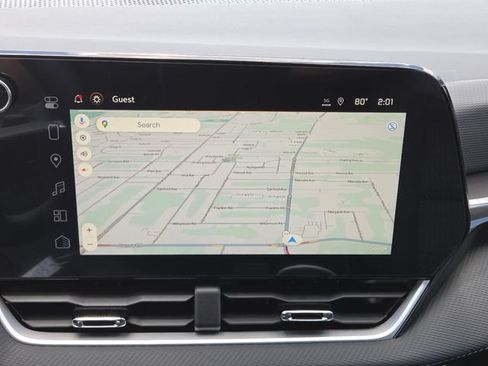Used 2026 Chevrolet Equinox LT w/ Safety and Technology Package FWD image 3