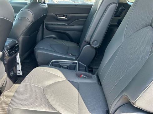 Certified 2026 Toyota Grand Highlander AWD Hybrid image 18
