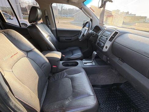 Used 2012 Nissan Xterra PRO-4X w/ Pro-4x Leather Pkg image 17
