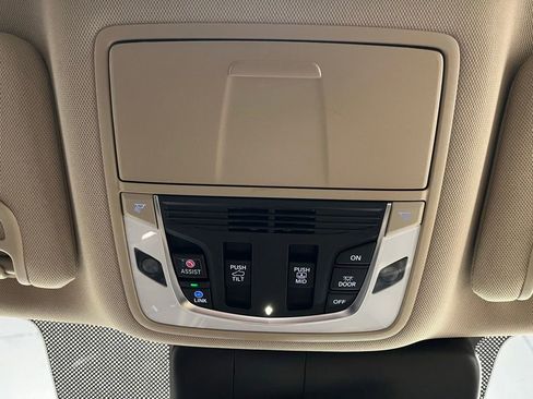 Certified 2024 Acura RDX SH-AWD w/ Technology Package image 9