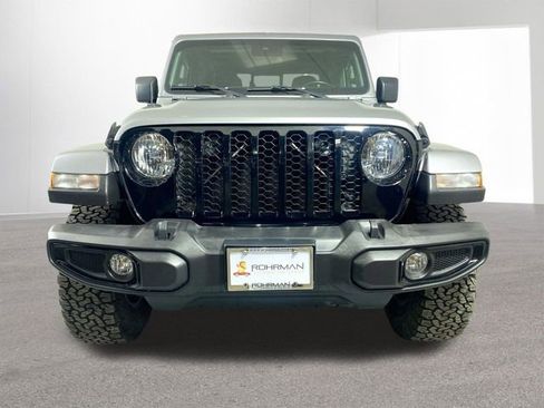 Used 2021 Jeep Gladiator Willys image 25