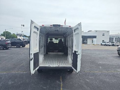 Used 2025 RAM ProMaster 2500 w/ Convenience Group FWD image 5
