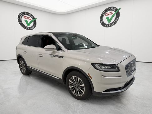 Used 2022 Lincoln Nautilus Reserve w/ Luxury Package FWD image 7