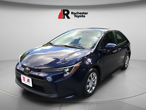 Certified 2024 Toyota Corolla LE FWD image 4