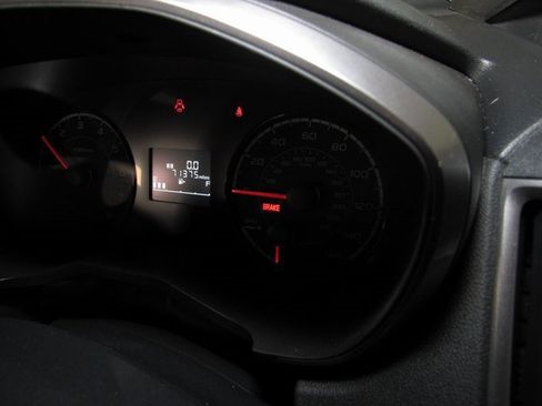 Used 2022 Subaru Crosstrek 2.0i Premium w/ Popular Package #3 image 4