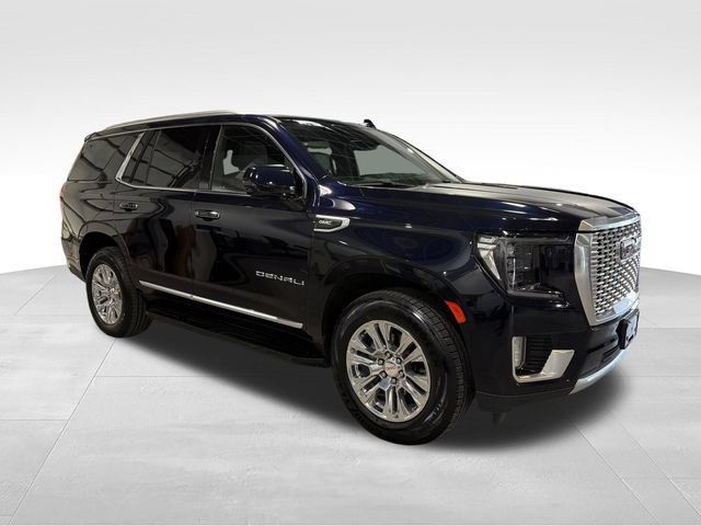 Used 2024 GMC Yukon Denali AWD/4WD image 3