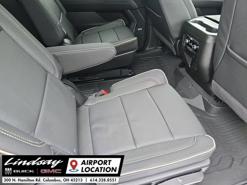 New 2026 GMC Yukon XL Elevation image 28