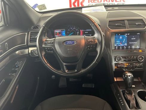Used 2019 Ford Explorer XLT w/ Equipment Group 201A image 14