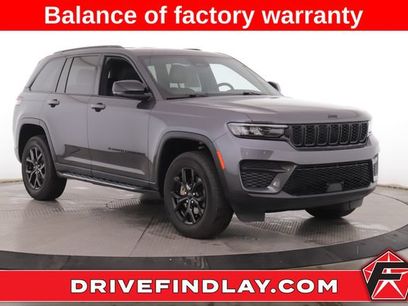 Used 2025 Jeep Grand Cherokee Altitude