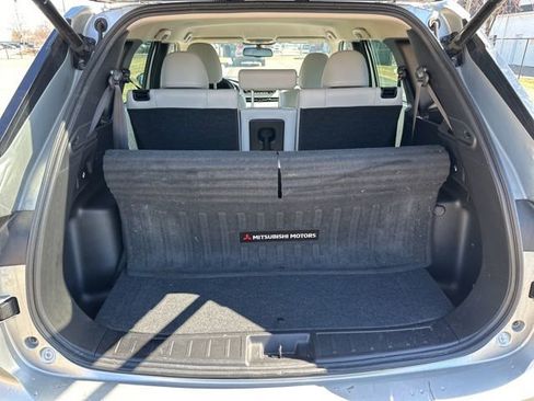 Used 2022 Mitsubishi Outlander SEL image 19