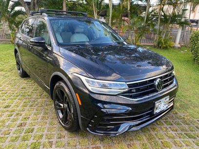 Used 2023 Volkswagen Tiguan SE R-Line
