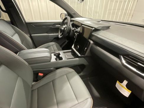 Used 2025 GMC Acadia AT4 w/ LPO, Floor Liner Package image 16