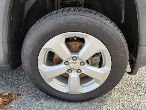 Used 2019 Jeep Compass Latitude w/ Popular Equipment Group image 7