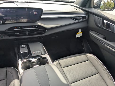 New 2026 Buick Enclave Sport Touring w/ Power Package image 17