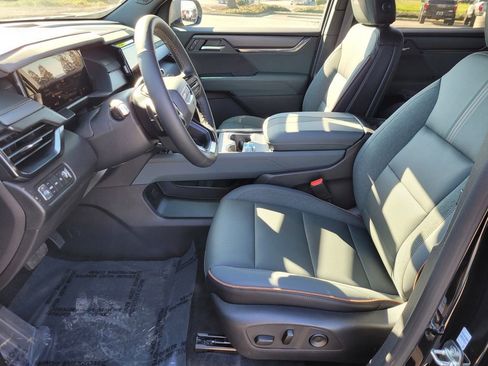 New 2026 GMC Acadia AT4 AWD/4WD image 12