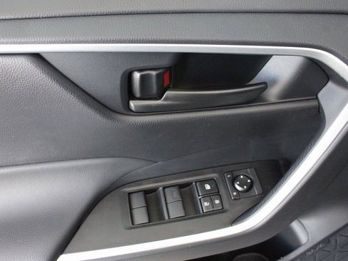 New 2025 Toyota RAV4 LE image 20