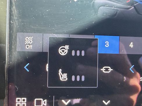 Certified 2023 Volvo XC40 B4 Core w/ Climate Package image 24