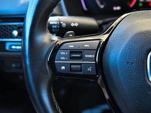 Used 2025 Honda Civic Sport image 29