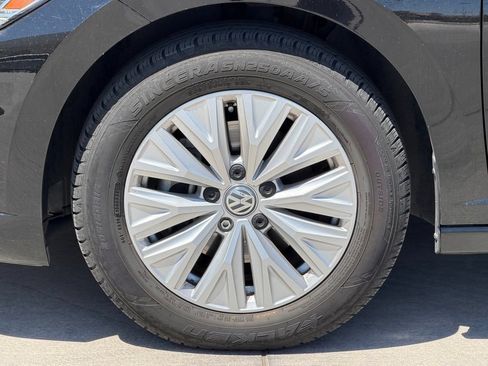 Used 2019 Volkswagen Jetta S FWD image 7