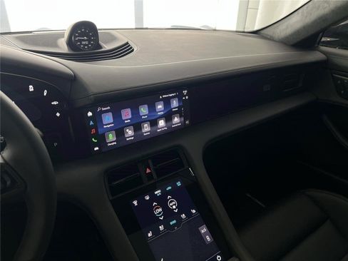 New 2026 Porsche Taycan GTS image 18