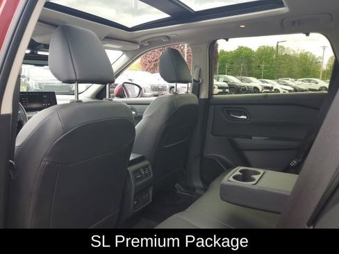 Certified 2025 Nissan Rogue SL w/ SL Premium Package AWD/4WD image 22