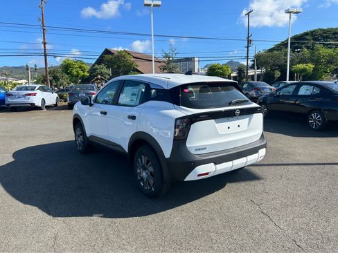 New 2026 Nissan Kicks S image 4