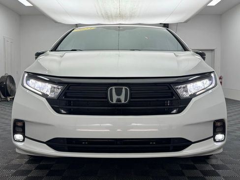 Used 2023 Honda Odyssey Sport image 12